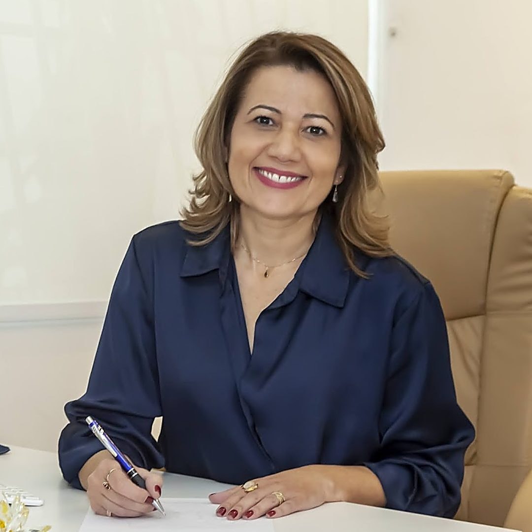 Retrato editorial de Dra. Janaína Lopes, Psicóloga